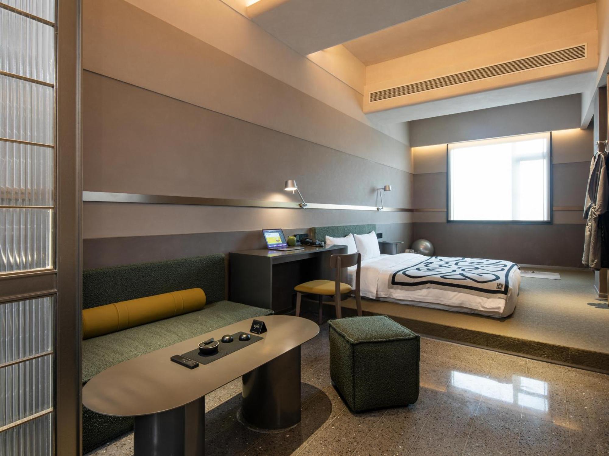Double Room,1505413327:JPEG