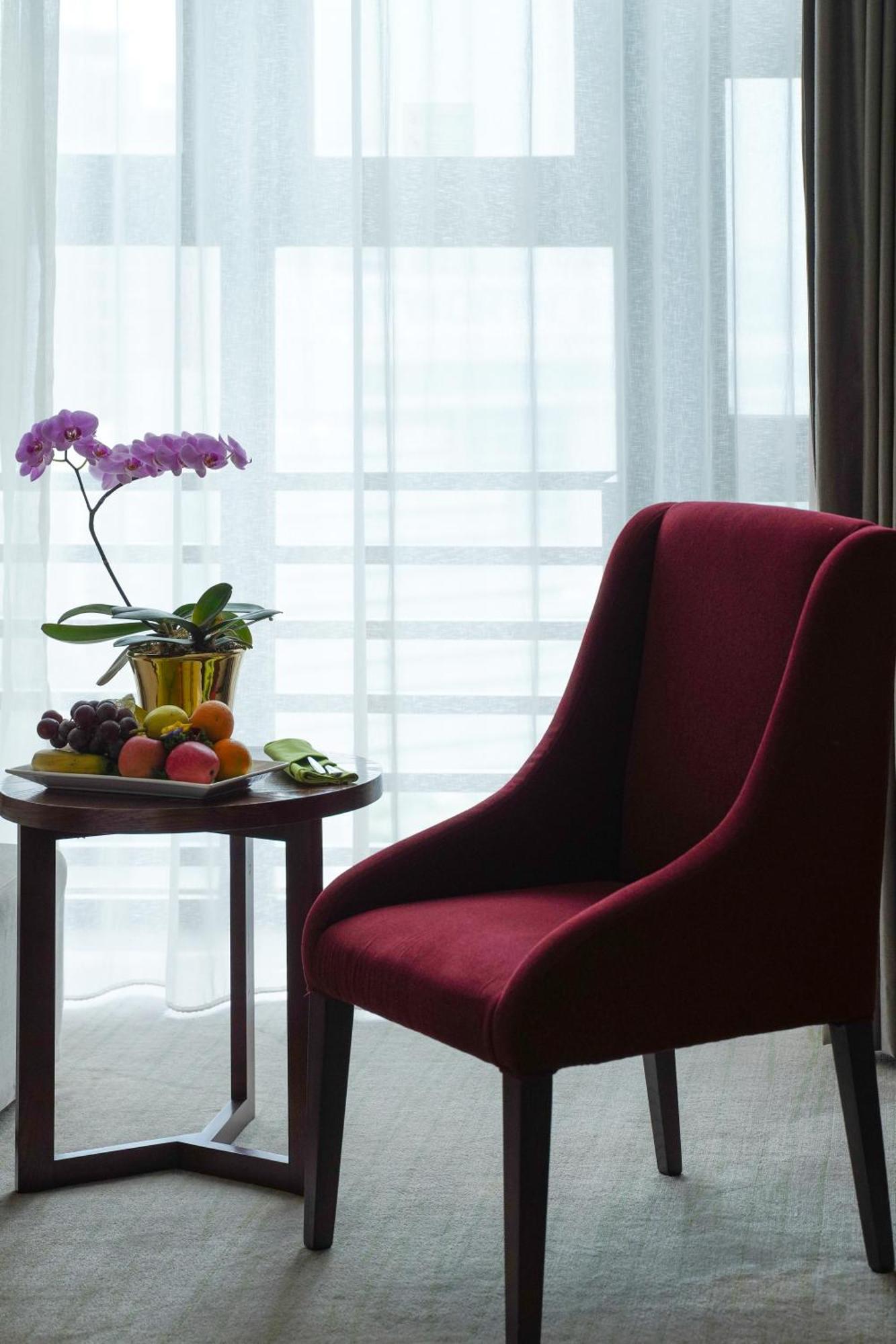Executive Queen Room,1605399098:JPEG