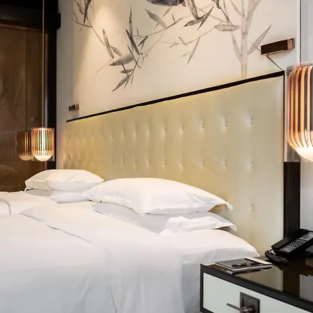 Hilton Shenzhen Futian: Metro-Adjacent, Convention Center Proximity-2